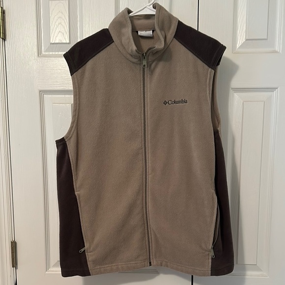 Columbia Men's Tan and Brown Fleece Vest - Picture 1 of 5